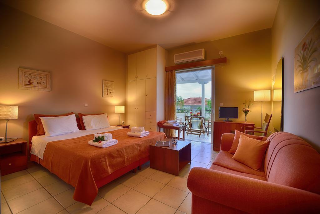 Theoxenia Hotel Apartments Храні Номер фото